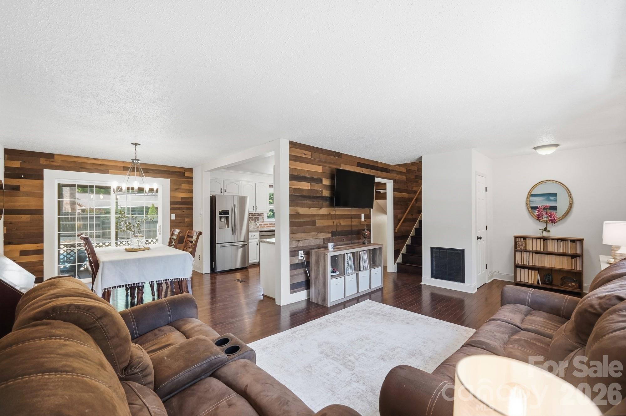 3818 Wild Country Way