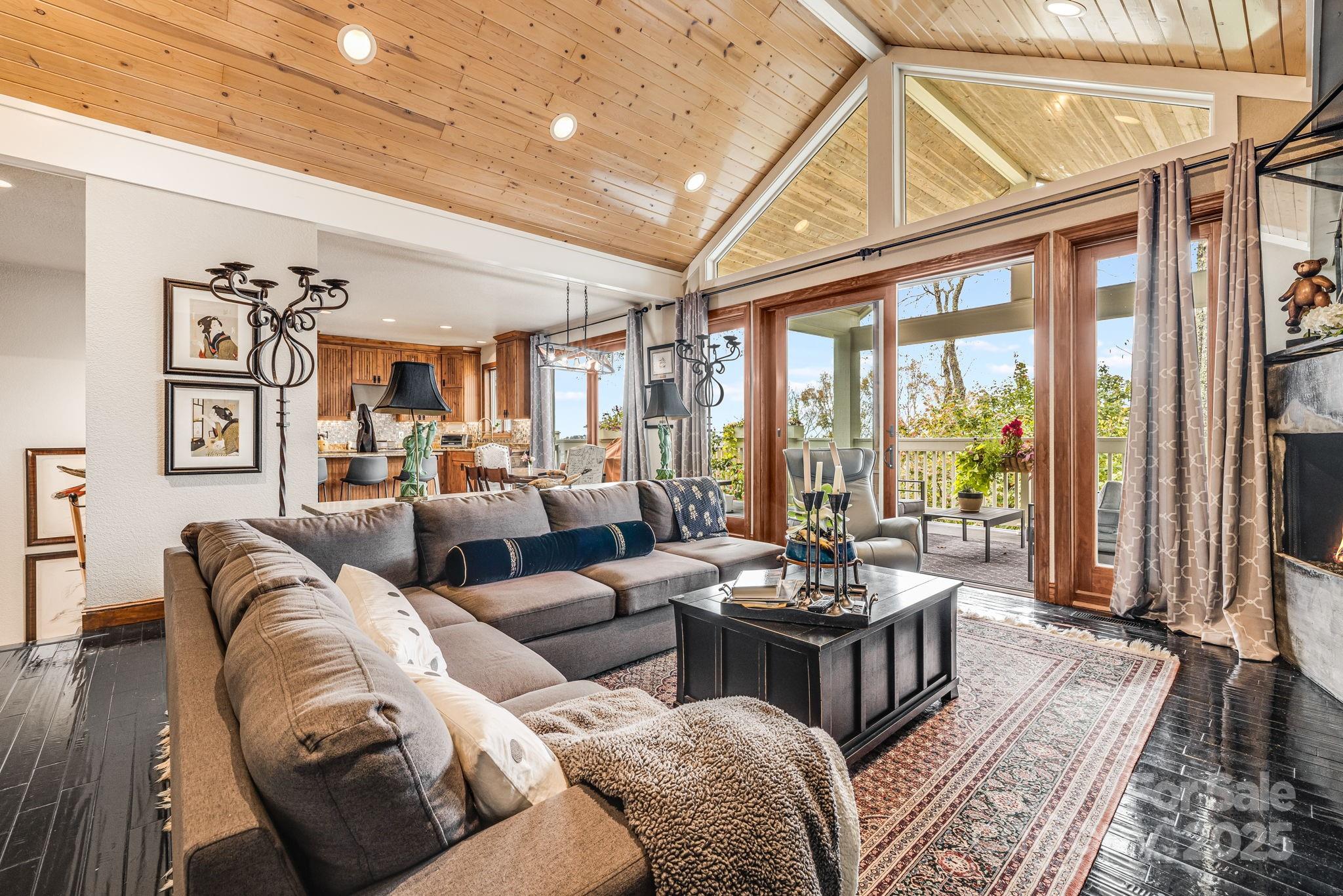 115 Mountainside Lane