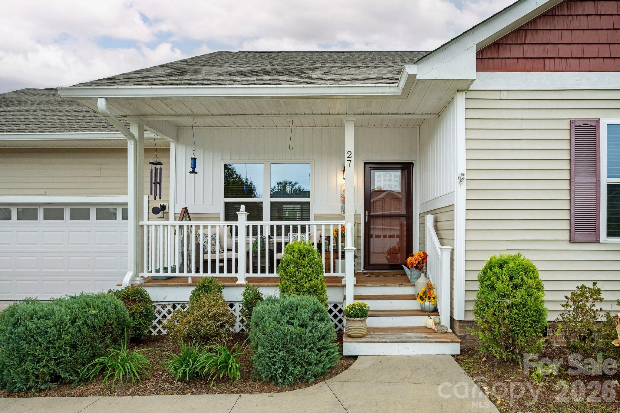 27 Day Lilly Court