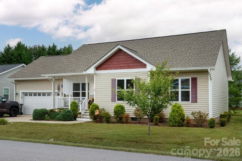Photo of 27 Day Lilly Court, Hendersonville, NC 28739 (MLS # 4426583)