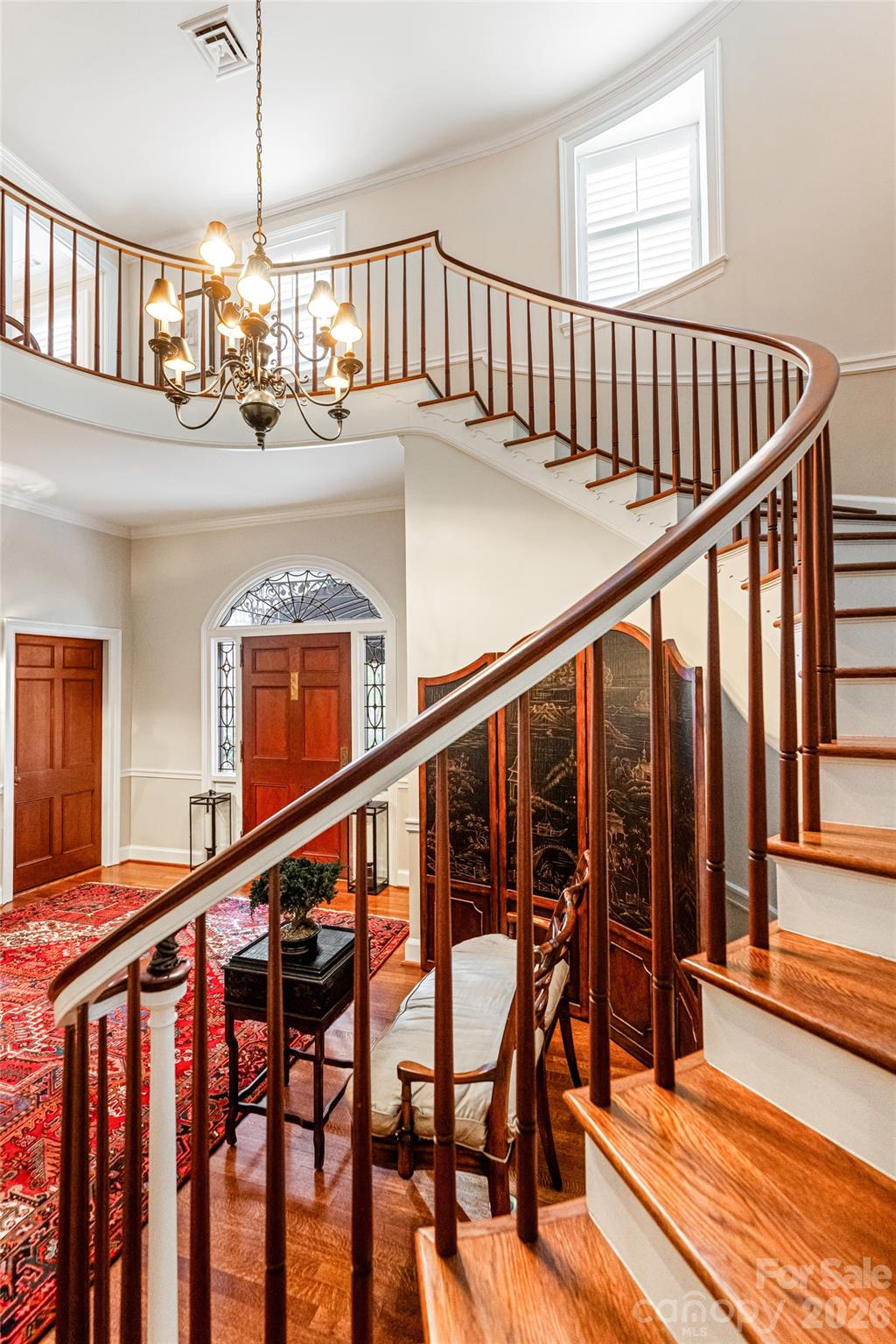 365 Sherwood Drive S