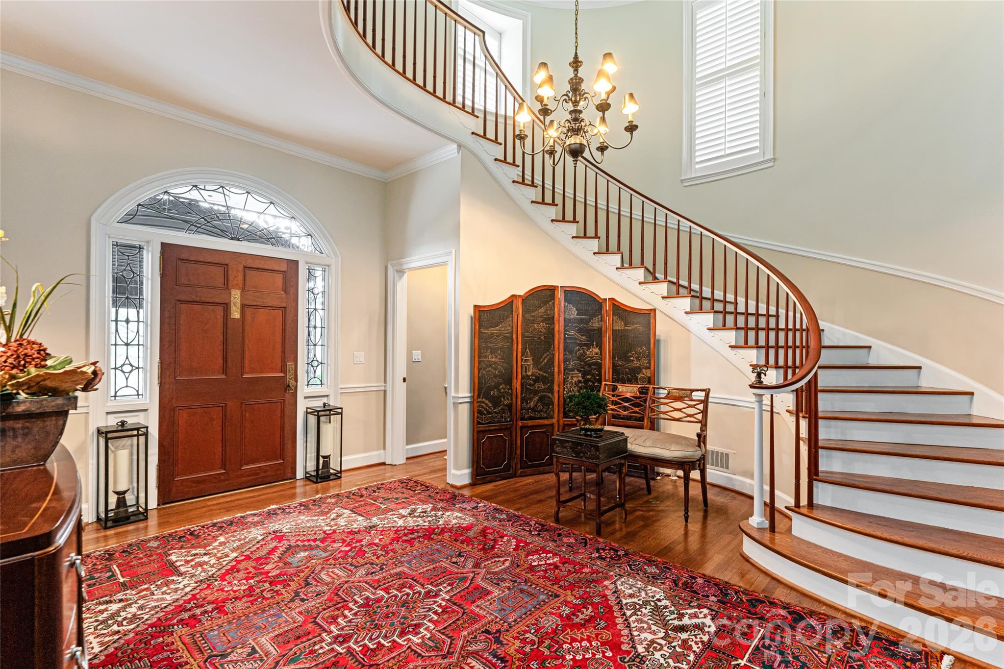 365 Sherwood Drive S