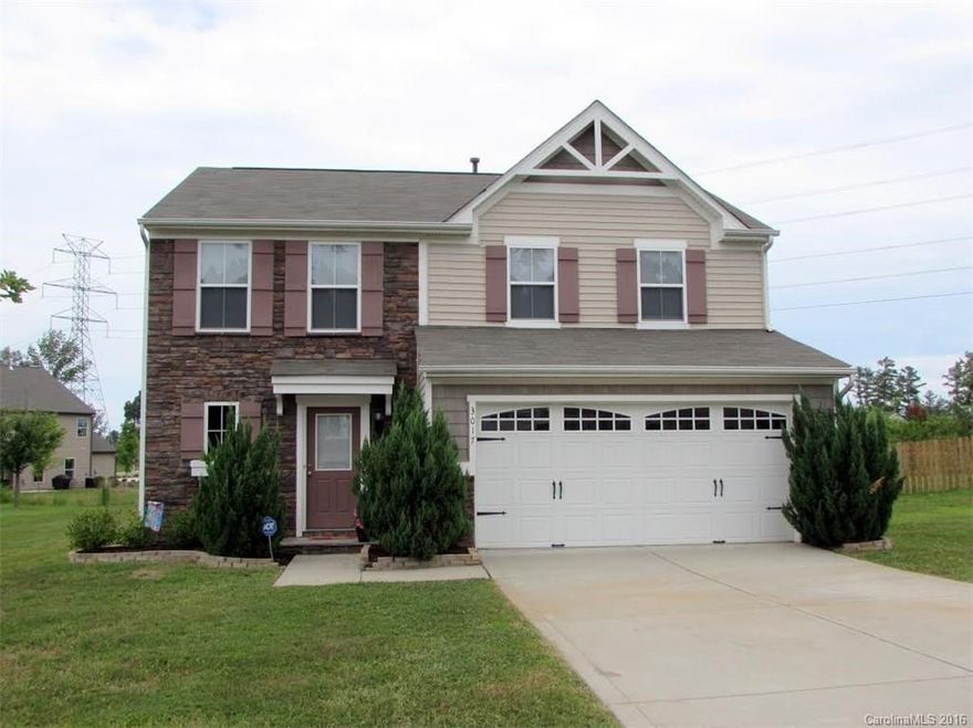 Looking for a VERY convenient location, then look no further. Enjoy coming home to the well known neighborhood of Somerset at Autumn Cove with a neighborhood pool, boat storing and much more. Home features open living room to kitchen, sun room to relax in the morning and drink your coffee and large backyard. Don't miss out on this one.