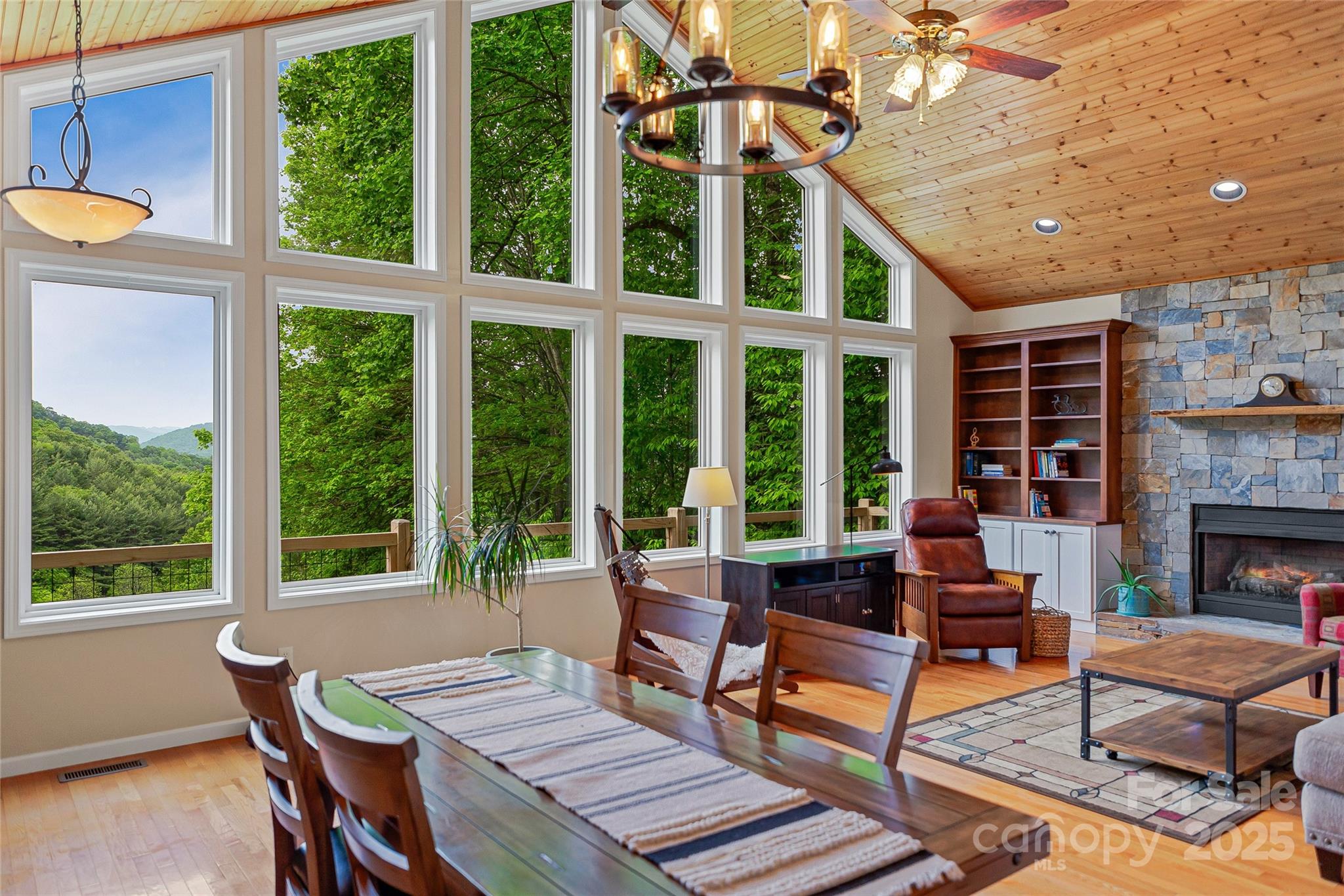 283 Grapevine Cove