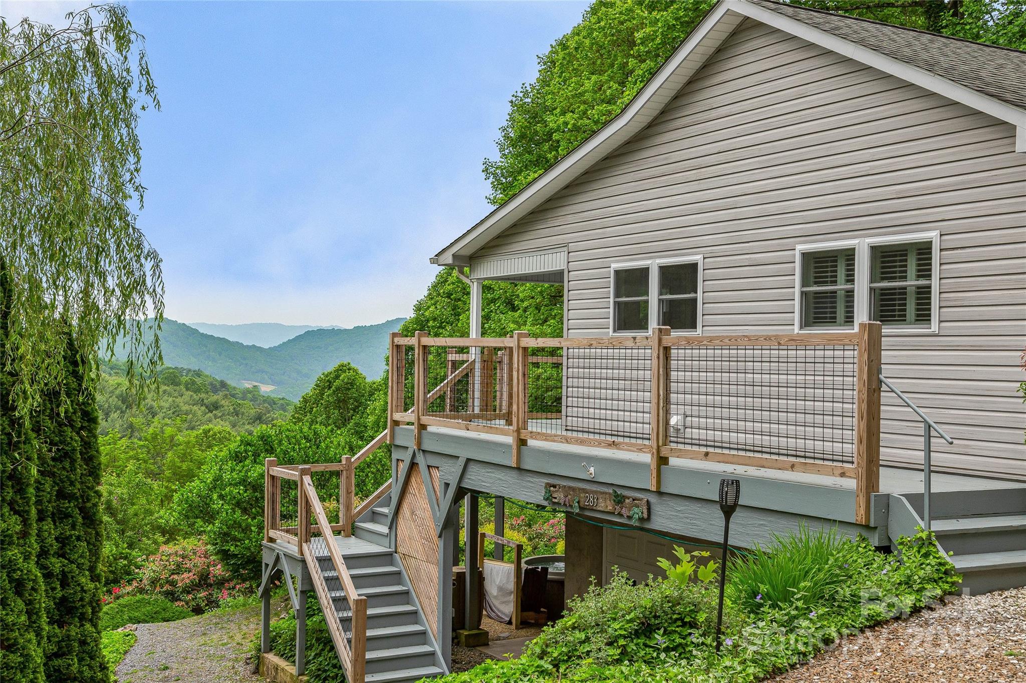 283 Grapevine Cove