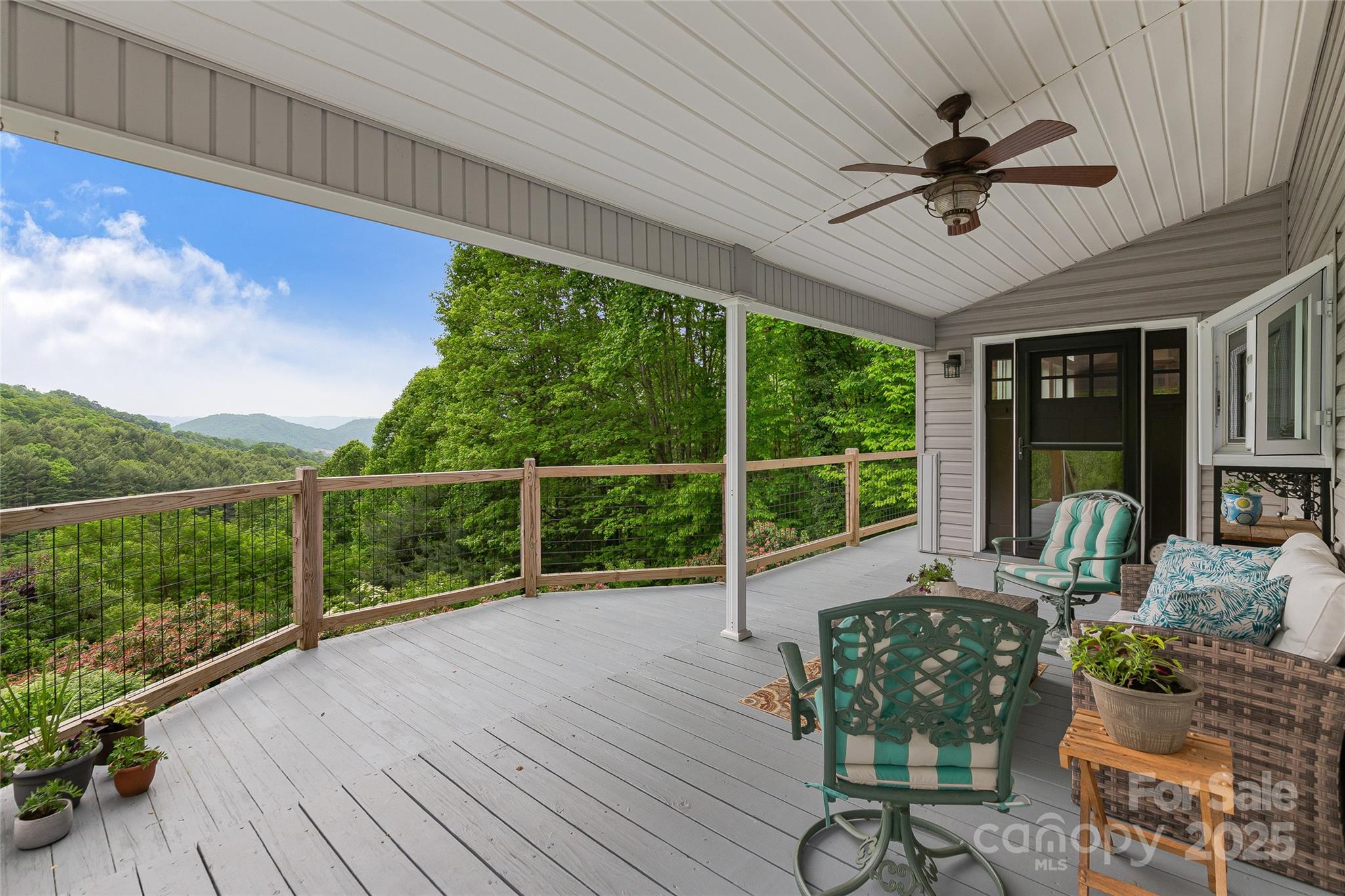 283 Grapevine Cove