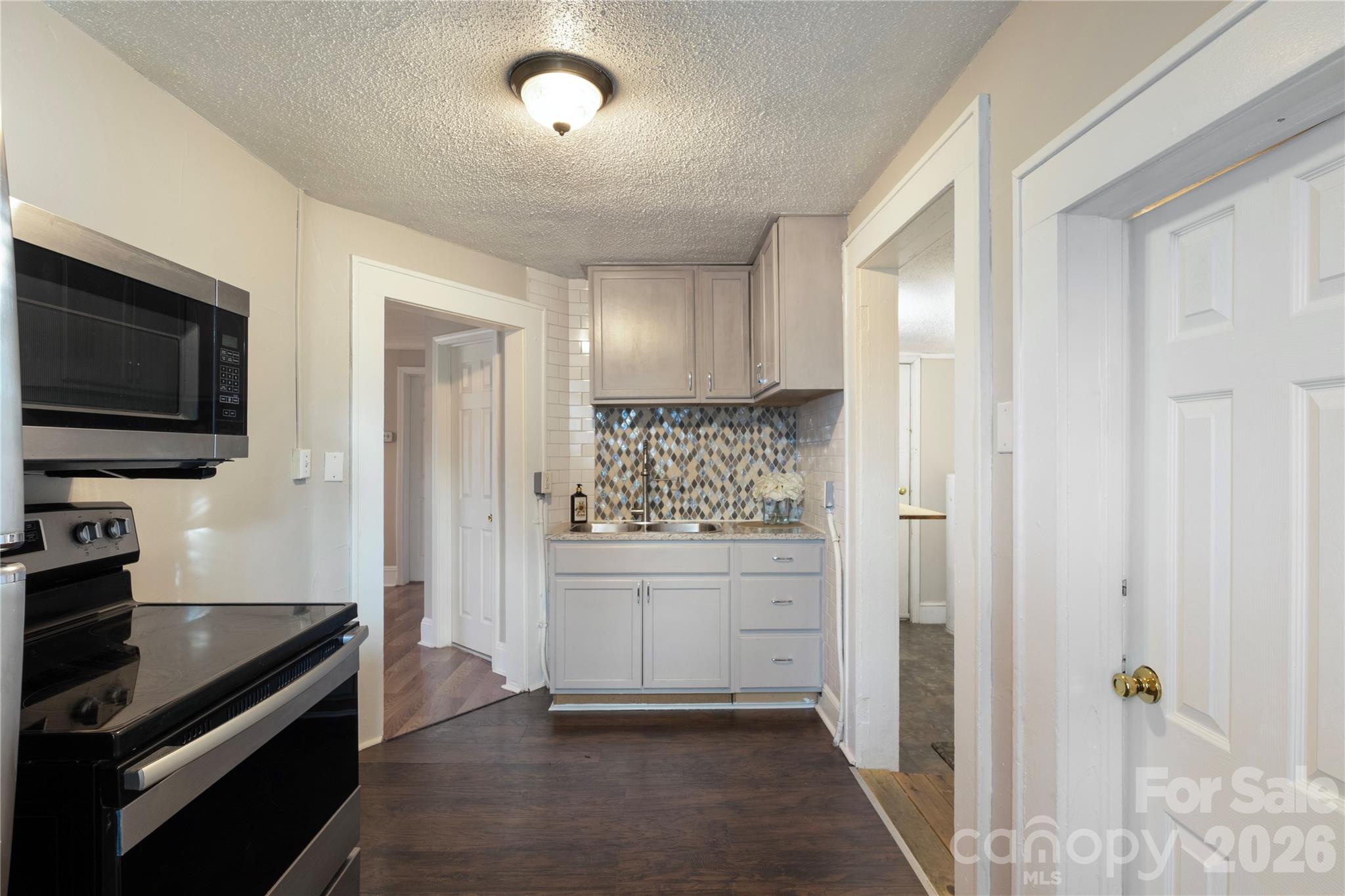 Double Oaks - Residential