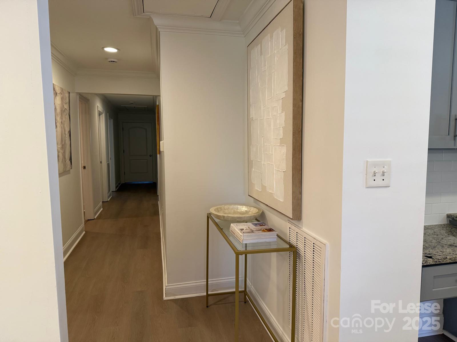 Country Club Hills - Residential Lease