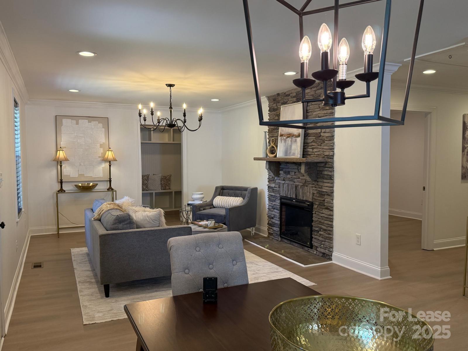 Country Club Hills - Residential Lease