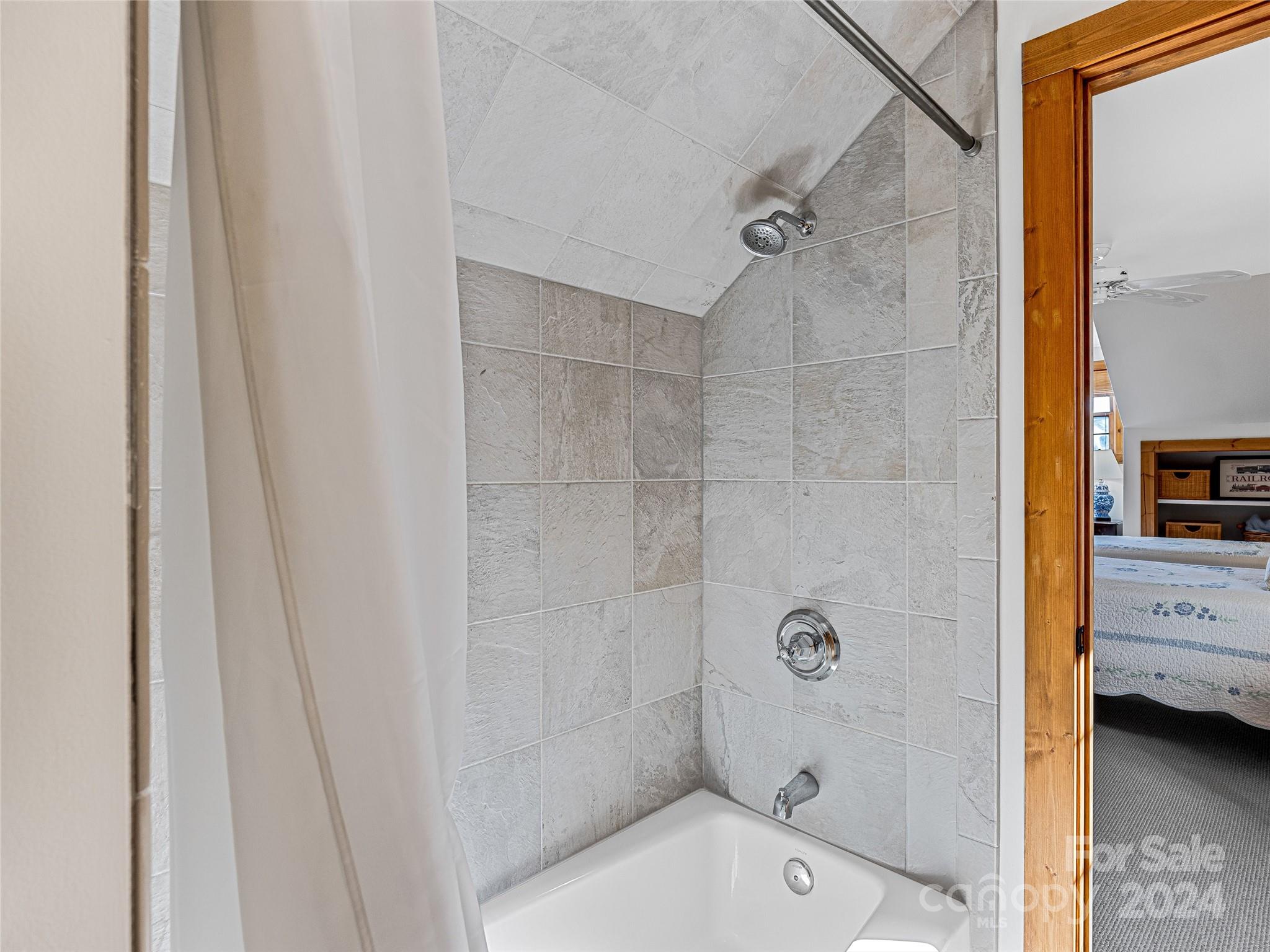 Lake Toxaway Estates - Residential