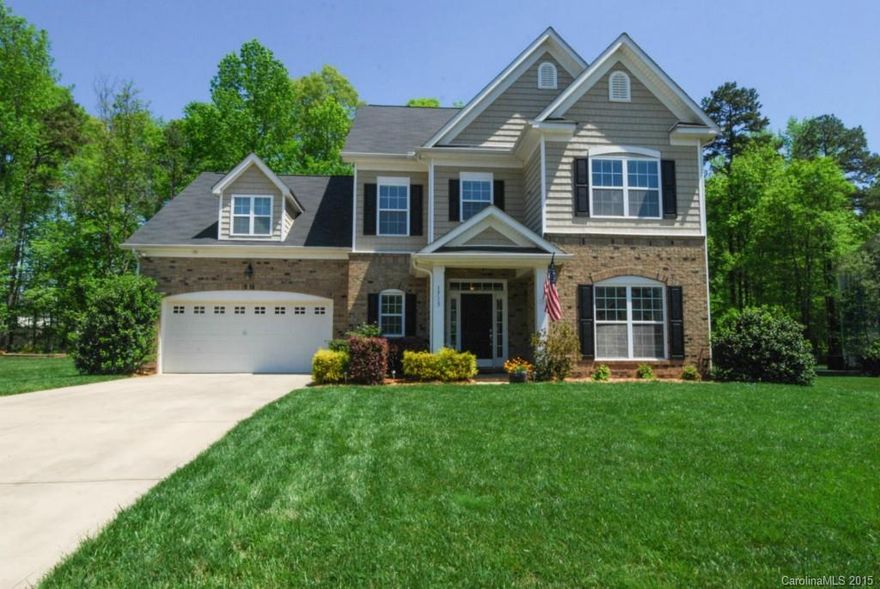 Wonderful Home In Desirable Neighborhood, Curb Appeal Galore, Cul-De-Sac With Private Fenced In Backyard. Hardwoods in Entry, Dining & Great Room. Kitchen With Granite Countertops, Island, & SS Appliances. Great Room Open To Kitchen.  Master On The Main With 3 Additional Bedrooms and Spacious Bonus or 5th Bedroom.  Open Floorplan With Lots Of Natural Light, 2" Blinds.  Walk In Attic. Hot Tub At Back.