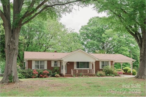 2412 Wedgewood Drive Salisbury NC 28146
