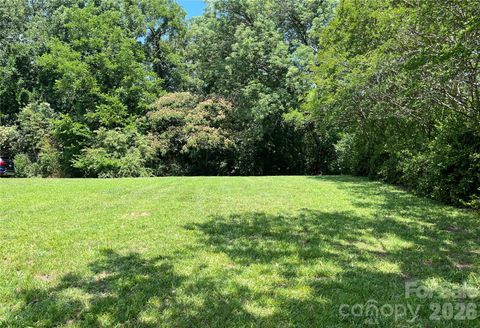 Photo of 115 Edgewood Avenue NE, Concord, NC 28025 (MLS # 4392445)