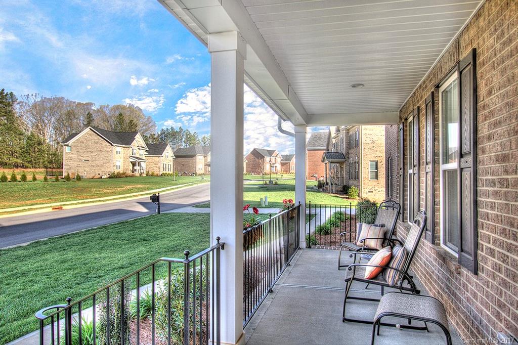 Lake Forest Preserve - Residential