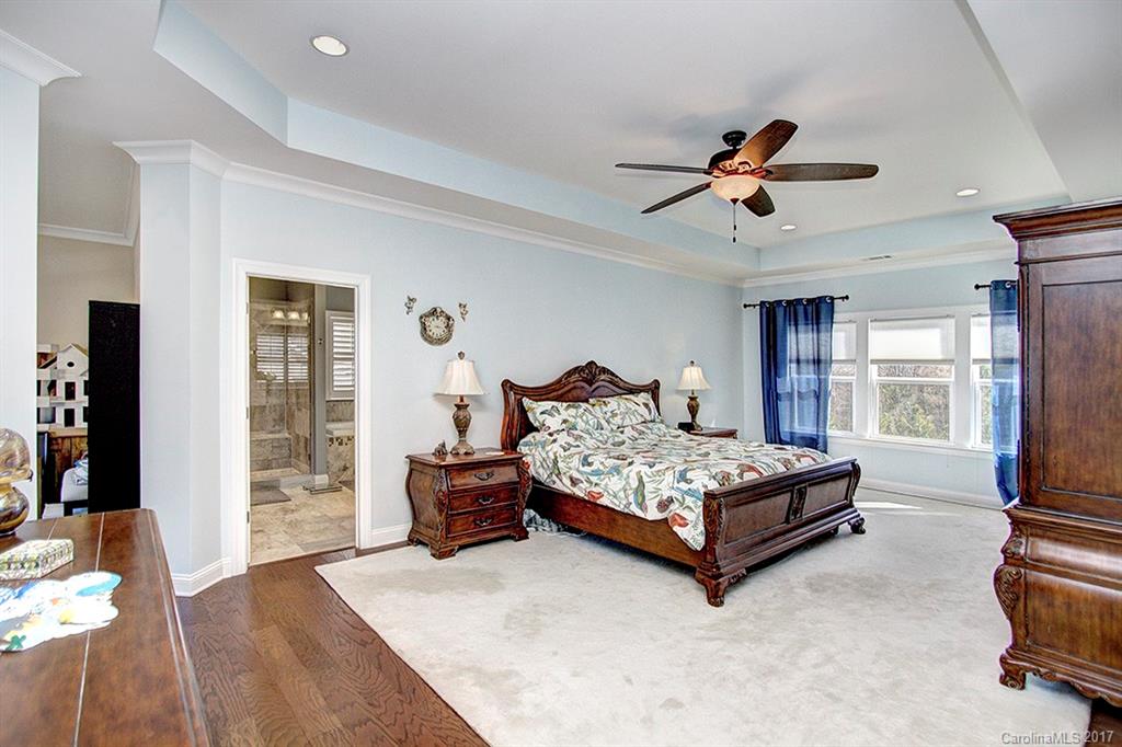 Lake Forest Preserve - Residential