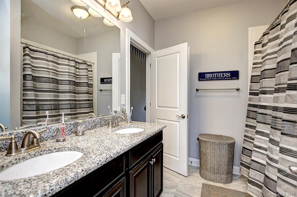 Lake Forest Preserve - Residential