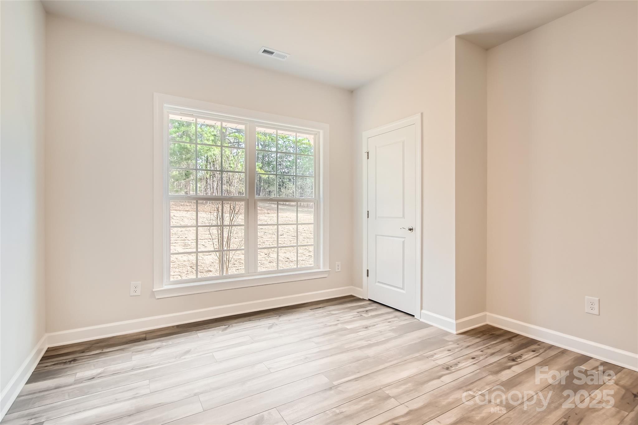 Waxhaw, North Carolina 28173, United States, 5 Bedrooms Bedrooms, ,5 BathroomsBathrooms,Residential,Under Contract,100214