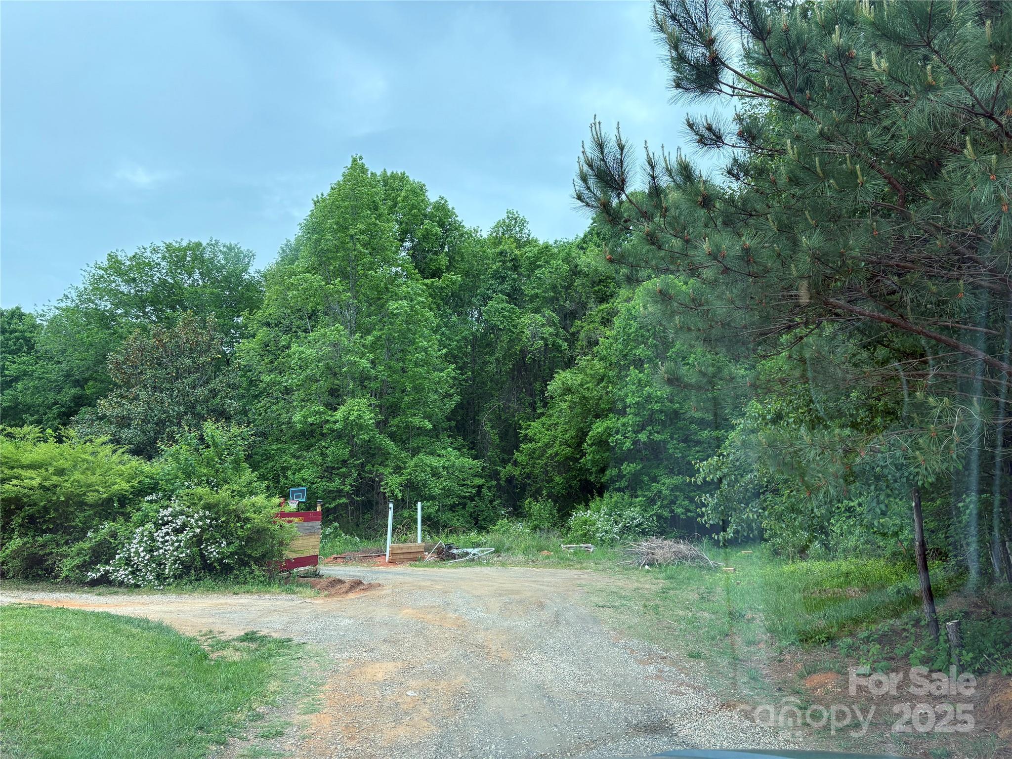 17022 Oak Breeze Circle