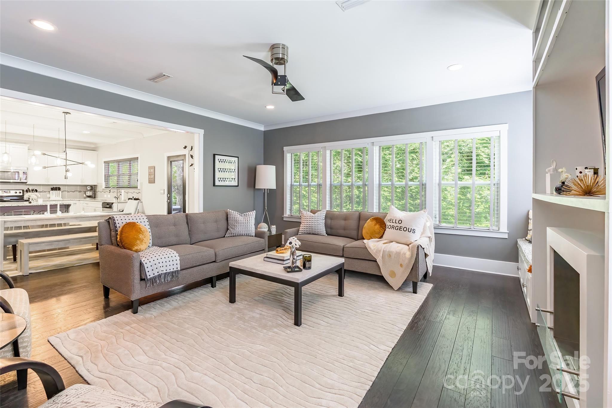 924 Forbes Road