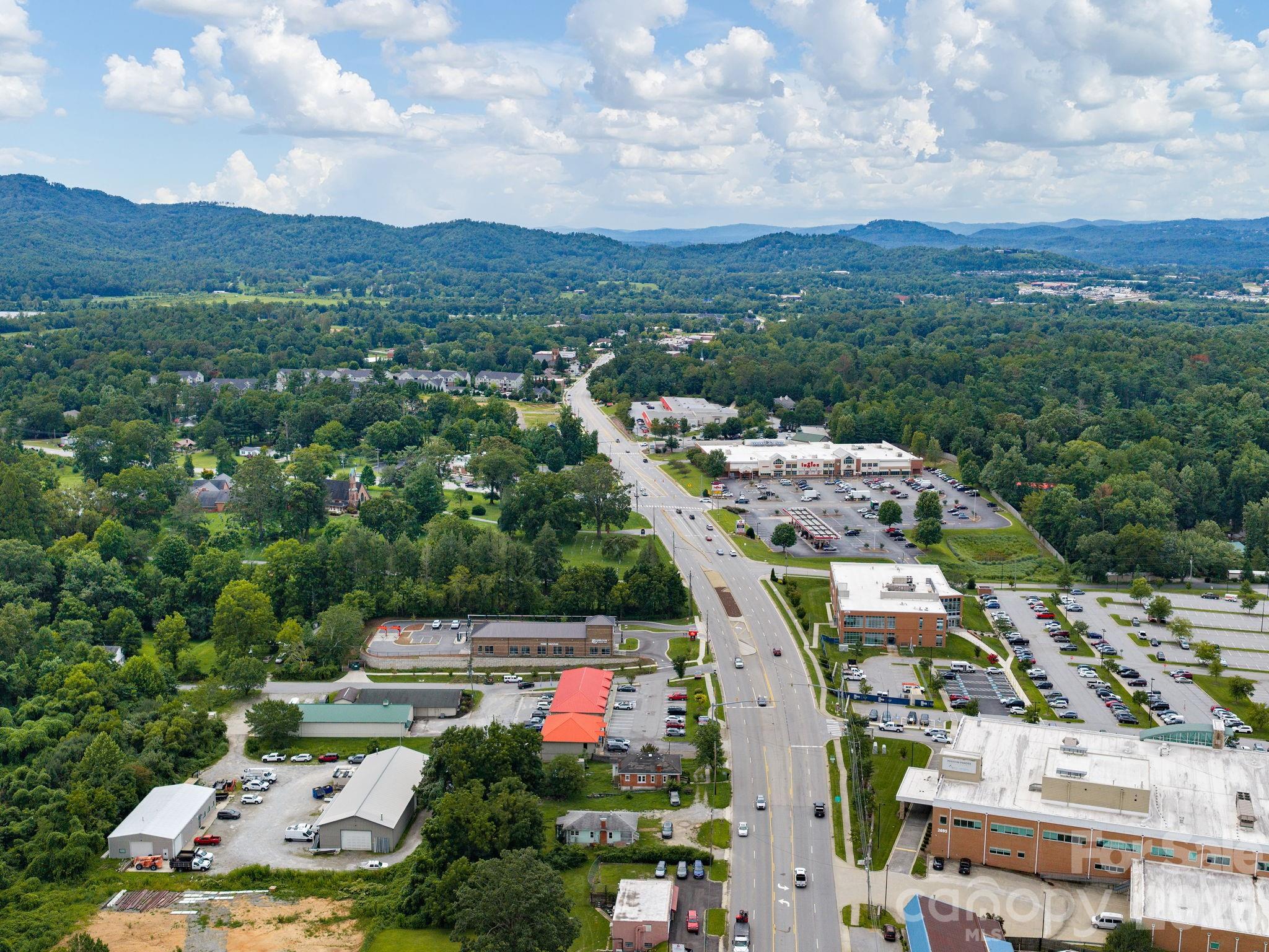 2652 Hendersonville Road