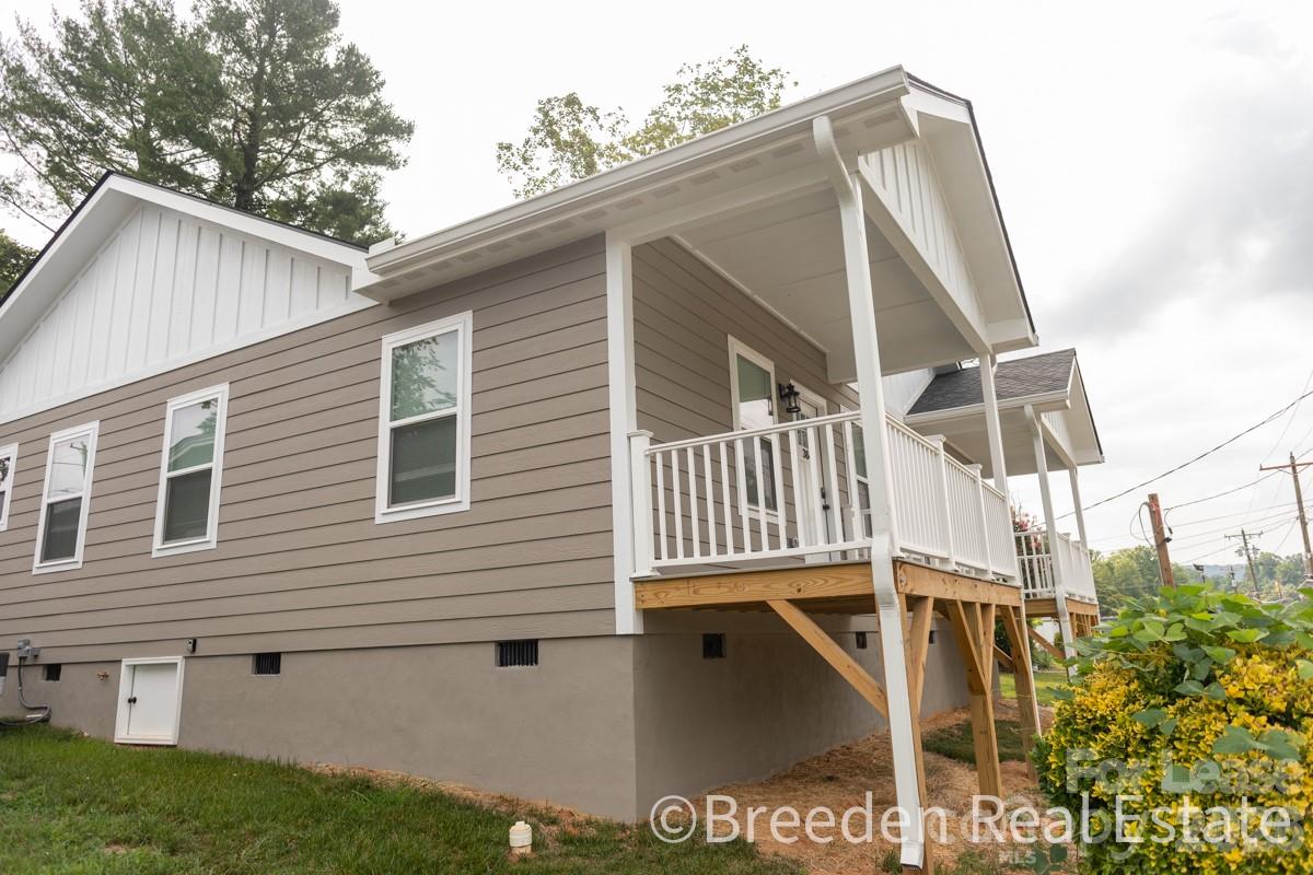 Photo 1 of 21 — 382 Harper Avenue, Lenoir, NC 28645