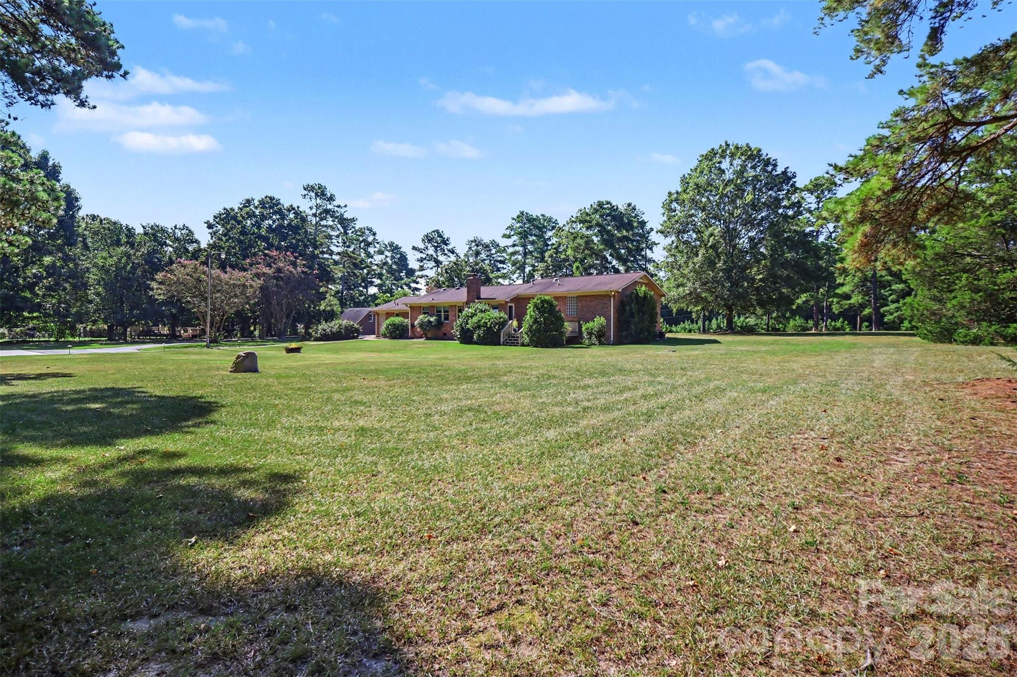 1762 Highway 55 Highway E