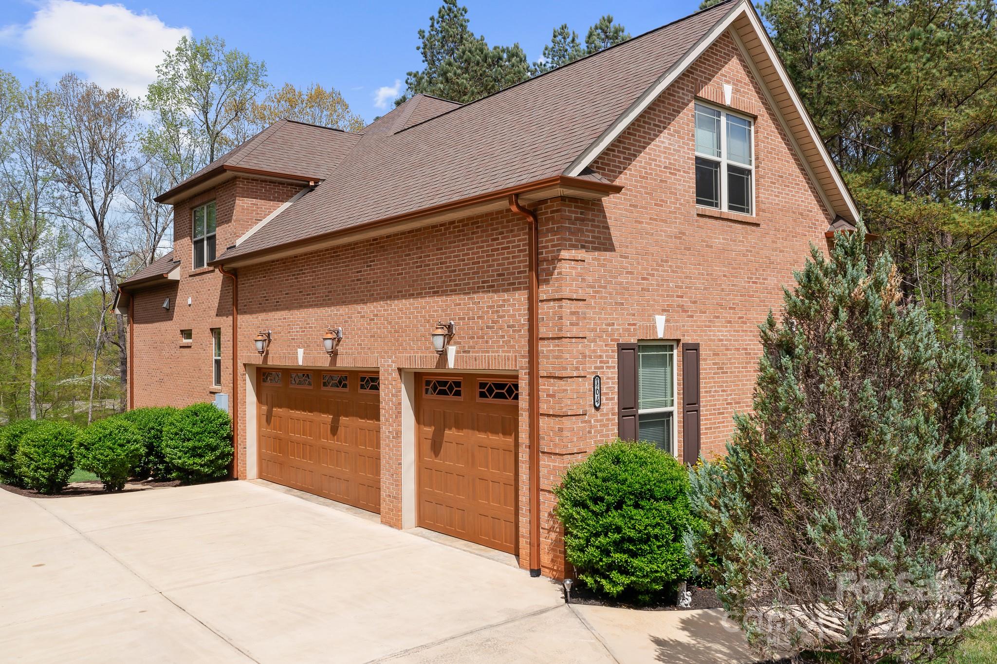 164 Crooked Branch Way