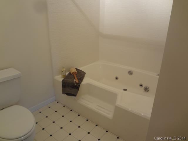 Hunt Club - Residential