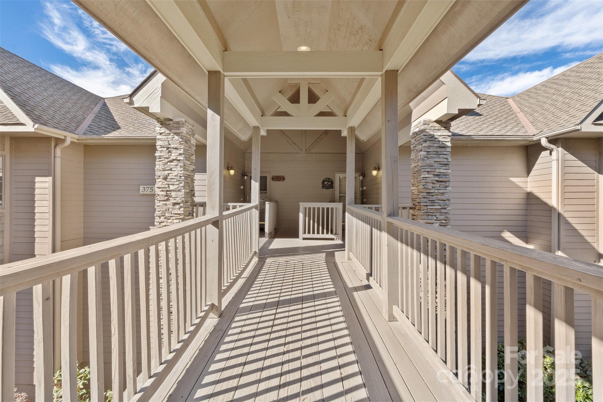 375 Pleasant View None 2D