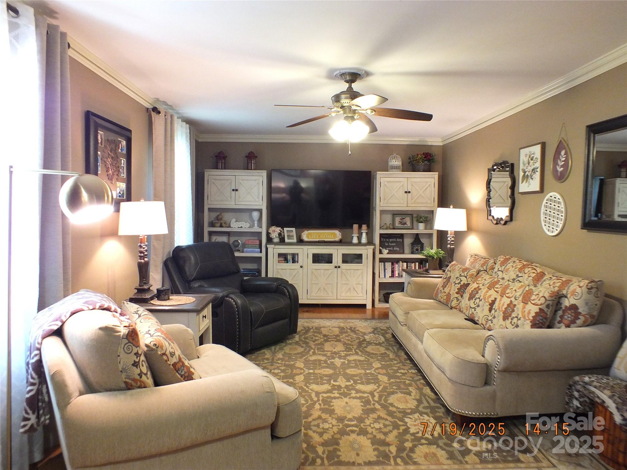 1033 Christopher Circle 15