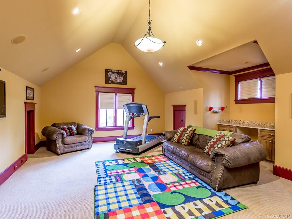 The Palisades - Residential