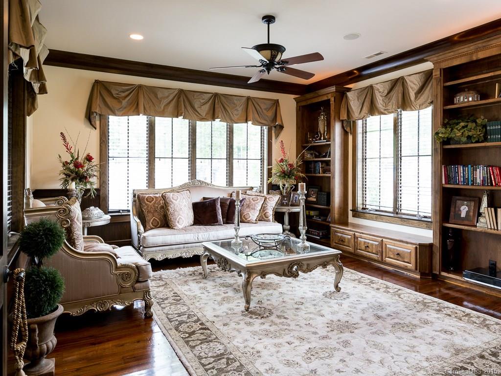 The Palisades - Residential