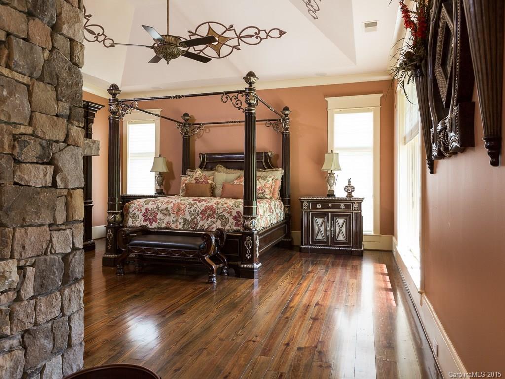 The Palisades - Residential