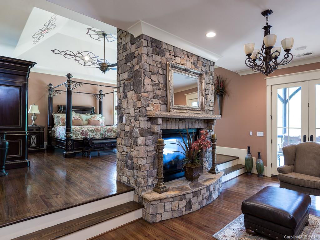 The Palisades - Residential