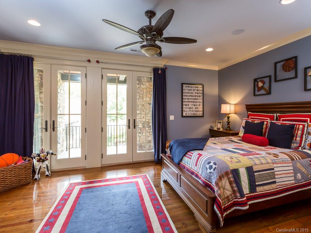 The Palisades - Residential