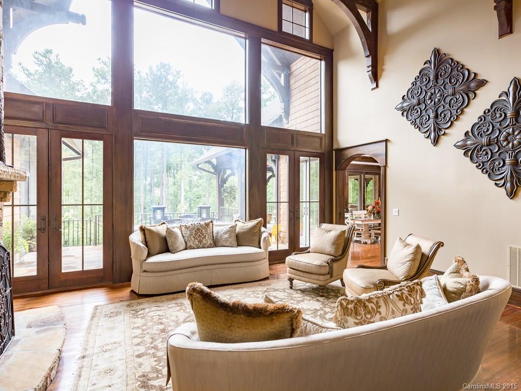 The Palisades - Residential