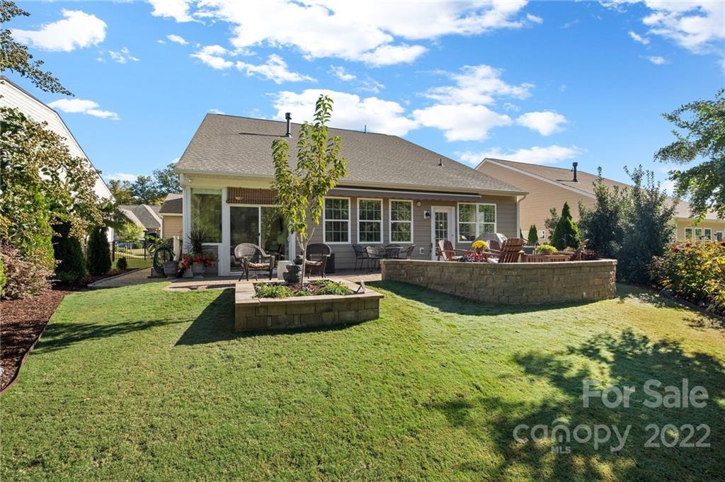 Tree Tops - Residential