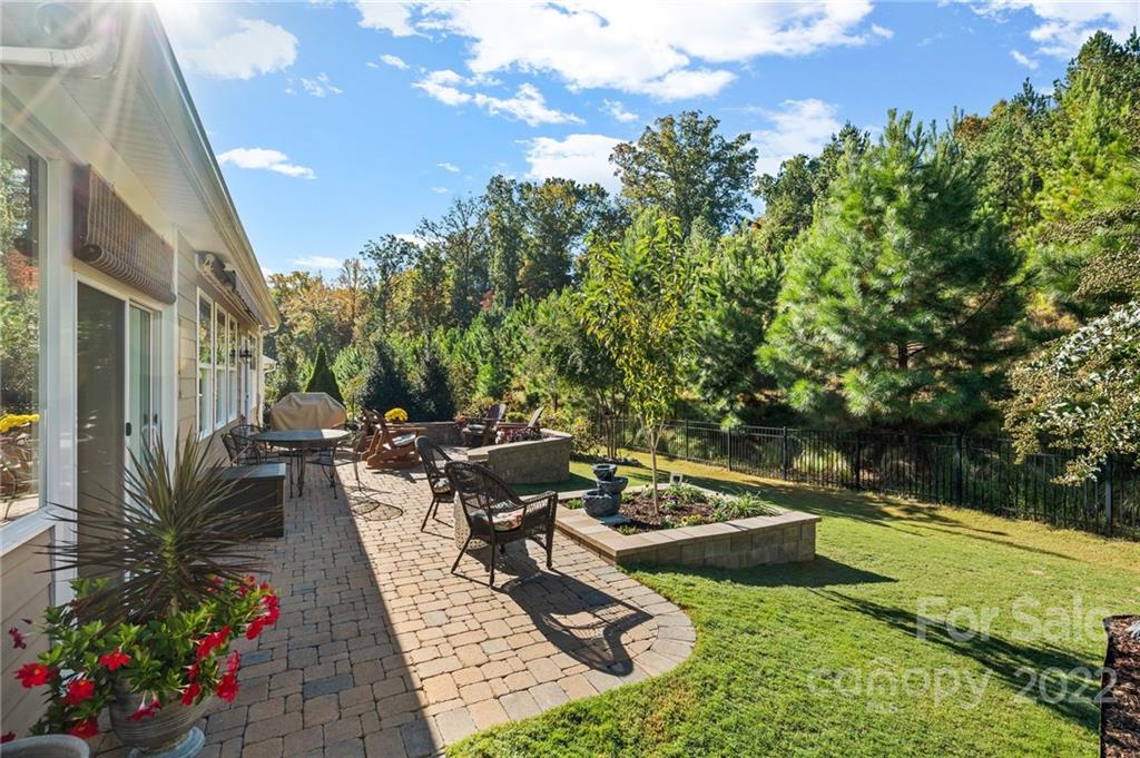 Tree Tops - Residential