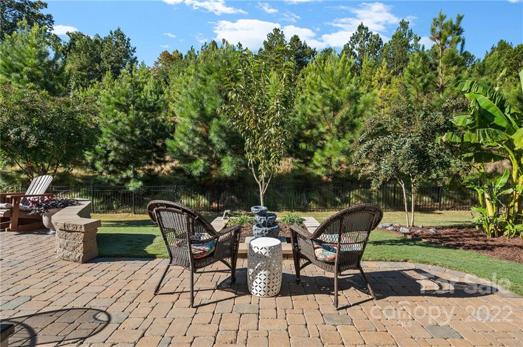 Tree Tops - Residential