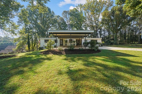 Photo of 1077 19th Avenue Place NW, Hickory, NC 28601 (MLS # 4434665)