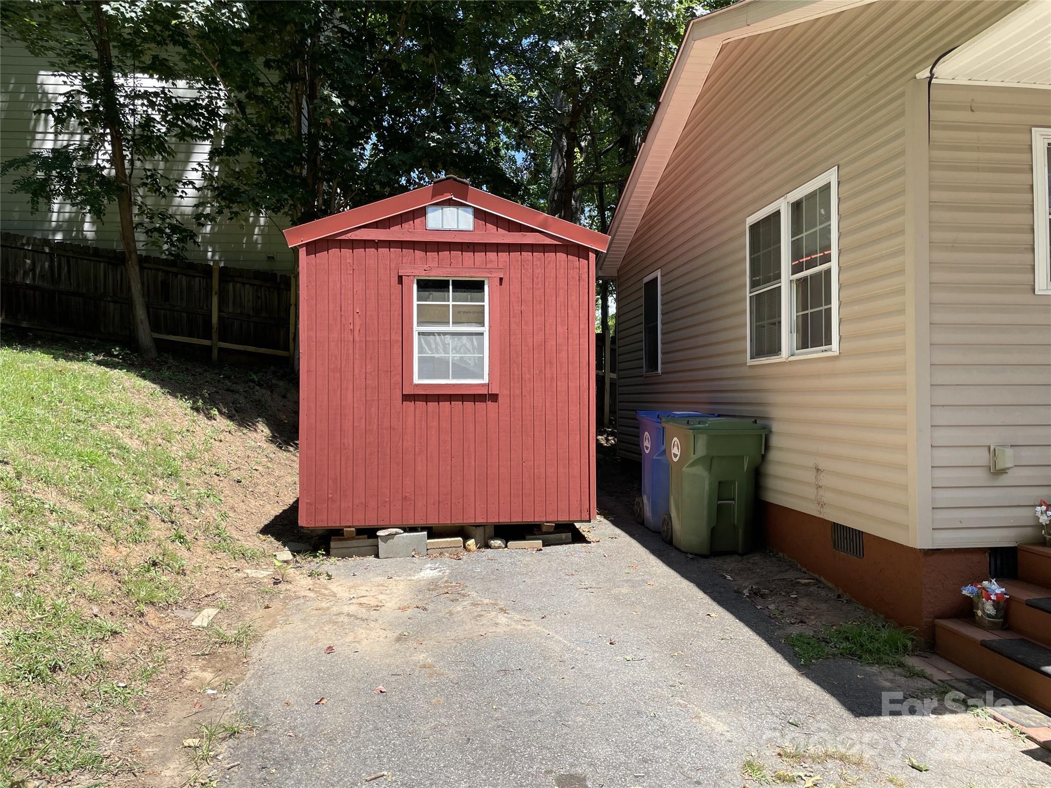 144 Laurel Loop