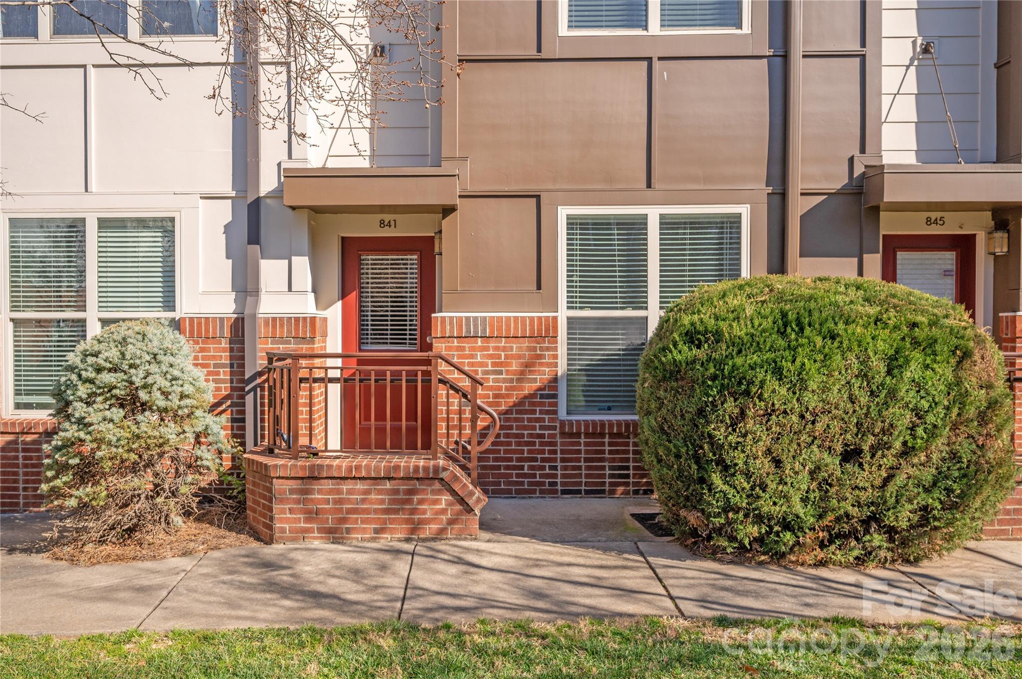 841 Seigle Point Drive