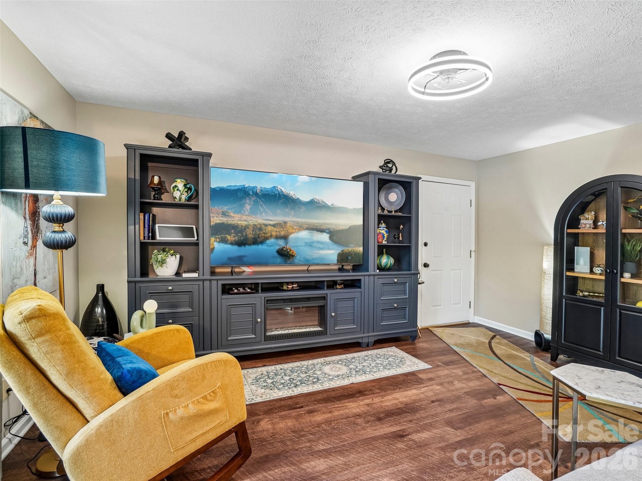 Haywood Manor - Residential