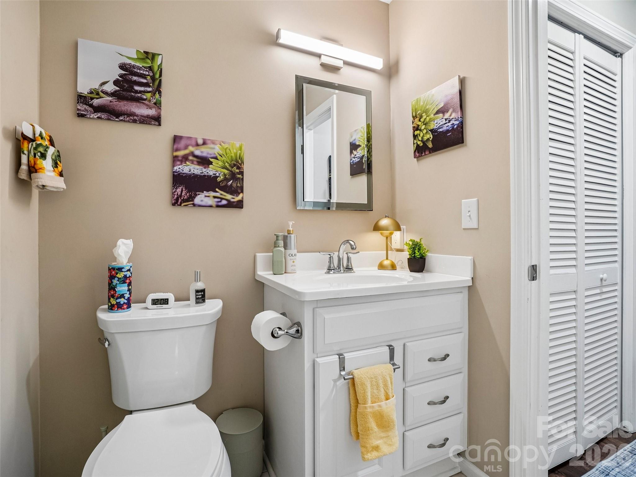 Haywood Manor - Residential