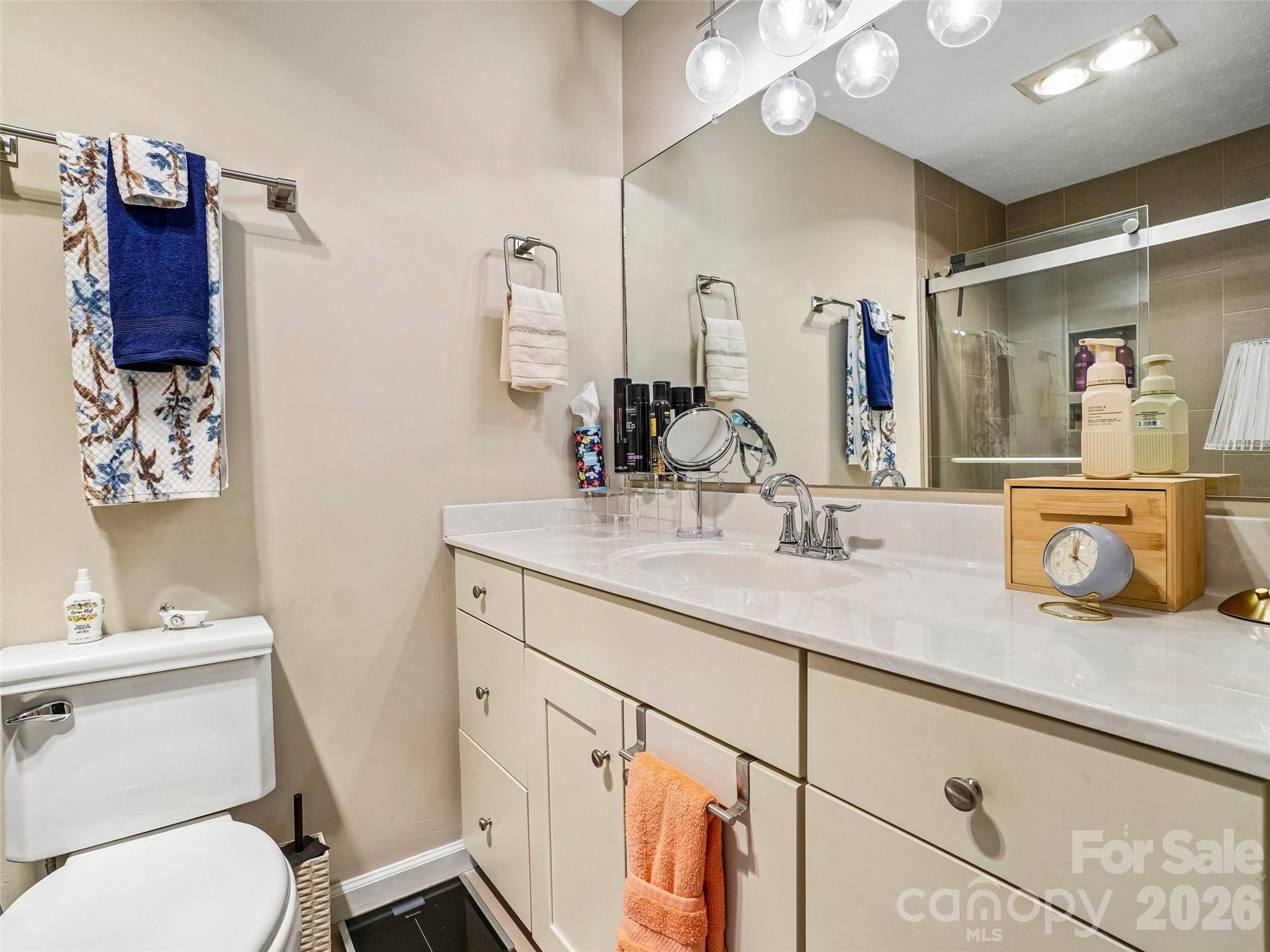 Haywood Manor - Residential