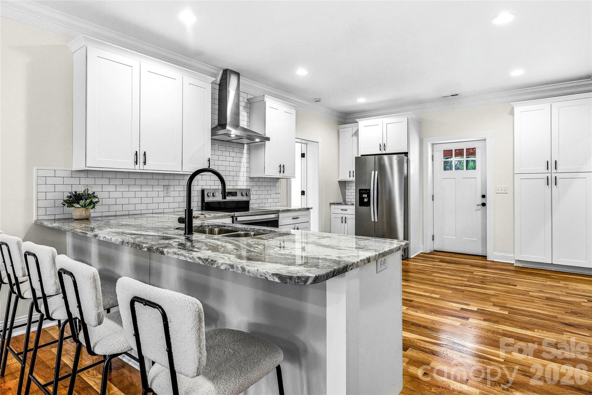 807 N Whitted Street