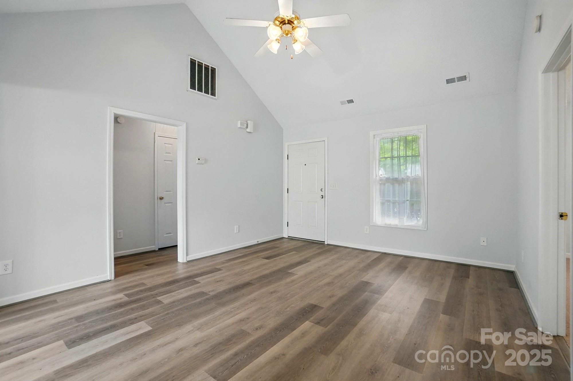 2290 Kestrel Drive