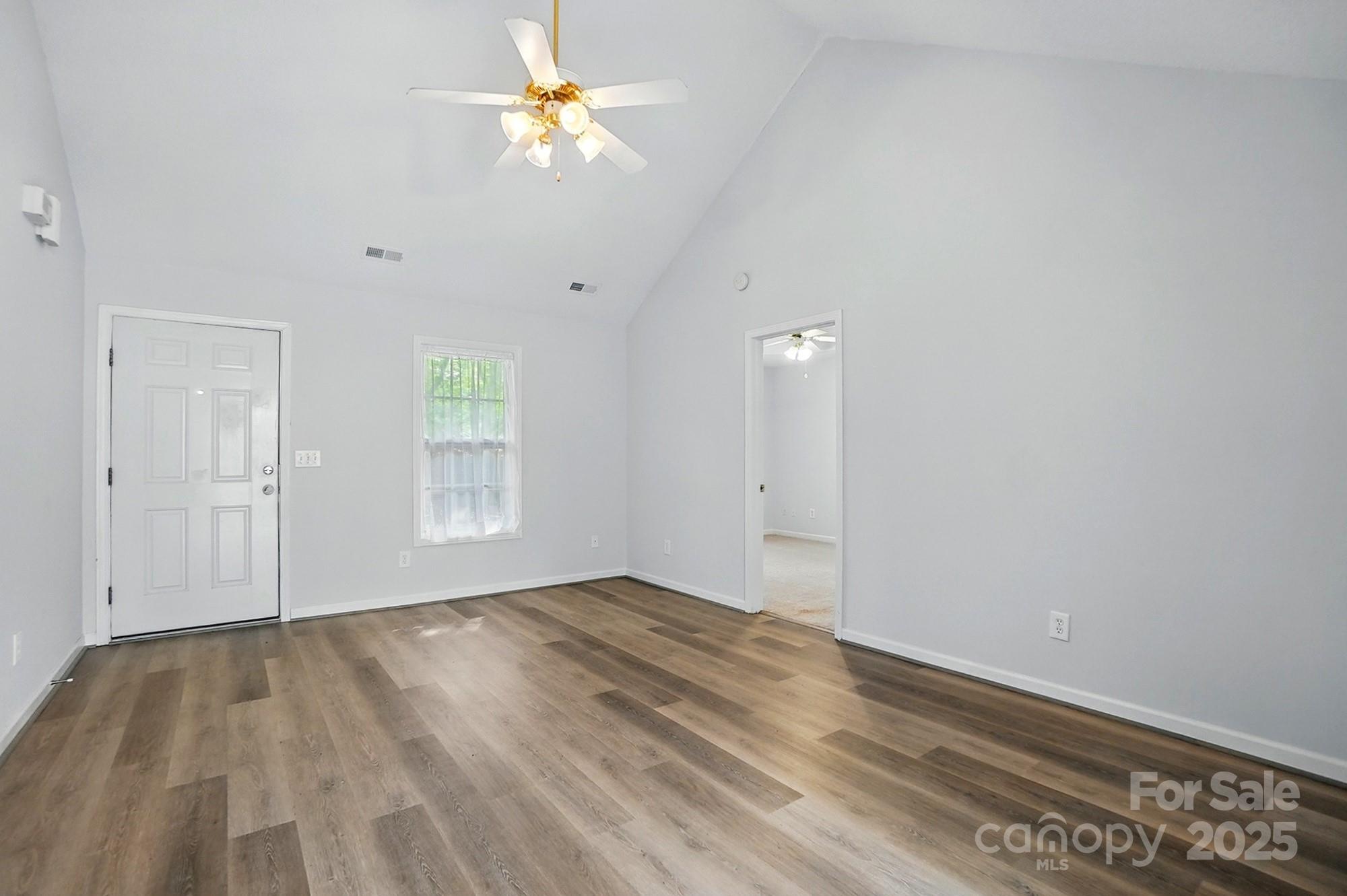 2290 Kestrel Drive