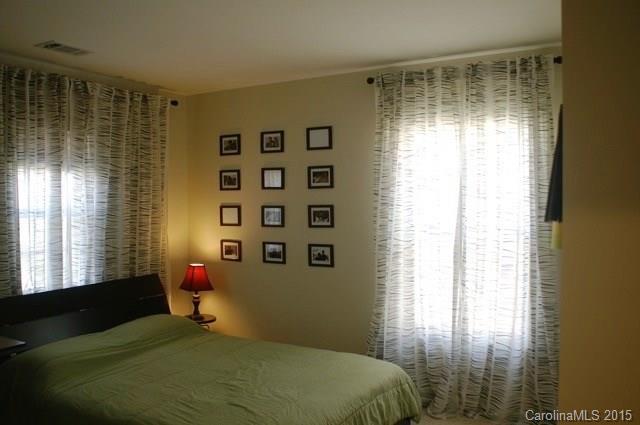 Hamilton Lakes - Residential