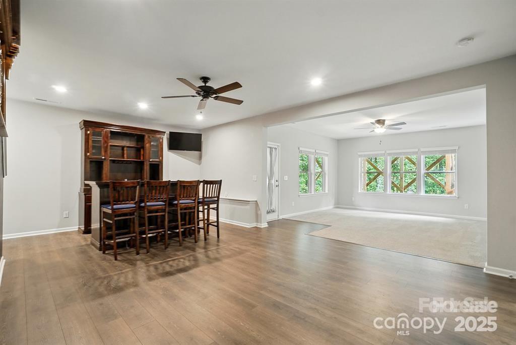 Edgewater - Residential Lease